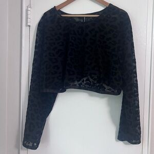 TORRID Curve Black Velvet Animal Print Cropped Shirt - Size 5